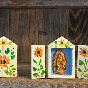 Mini Wooden Nicho Box Nativity Altar with Our Lady of Guadalupe White – 29048