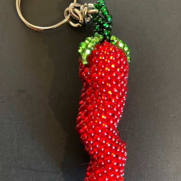 Porte-clés en perles à la main avec piment rouge