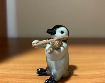 手描きのミニチュア磁器製ペンギン（バイオリンを弾く）28426 - Etsy 日本
