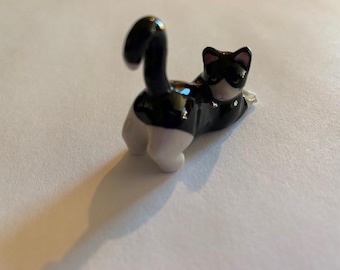 Hand-Painted Miniature Black and White Tuxedo Cat  Porcelain Figurine – 26866