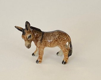 Figura de porcelana en miniatura pintada a mano con asno de burro y mula marrón – 25026