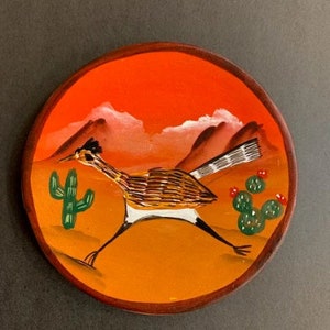 Hand-Painted Ceramic Mini Decorative Plate Ornament with Roadrunner Design