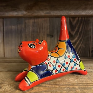 Hand-Painted Talavera Stretching Cat Ring Holder Red 30575