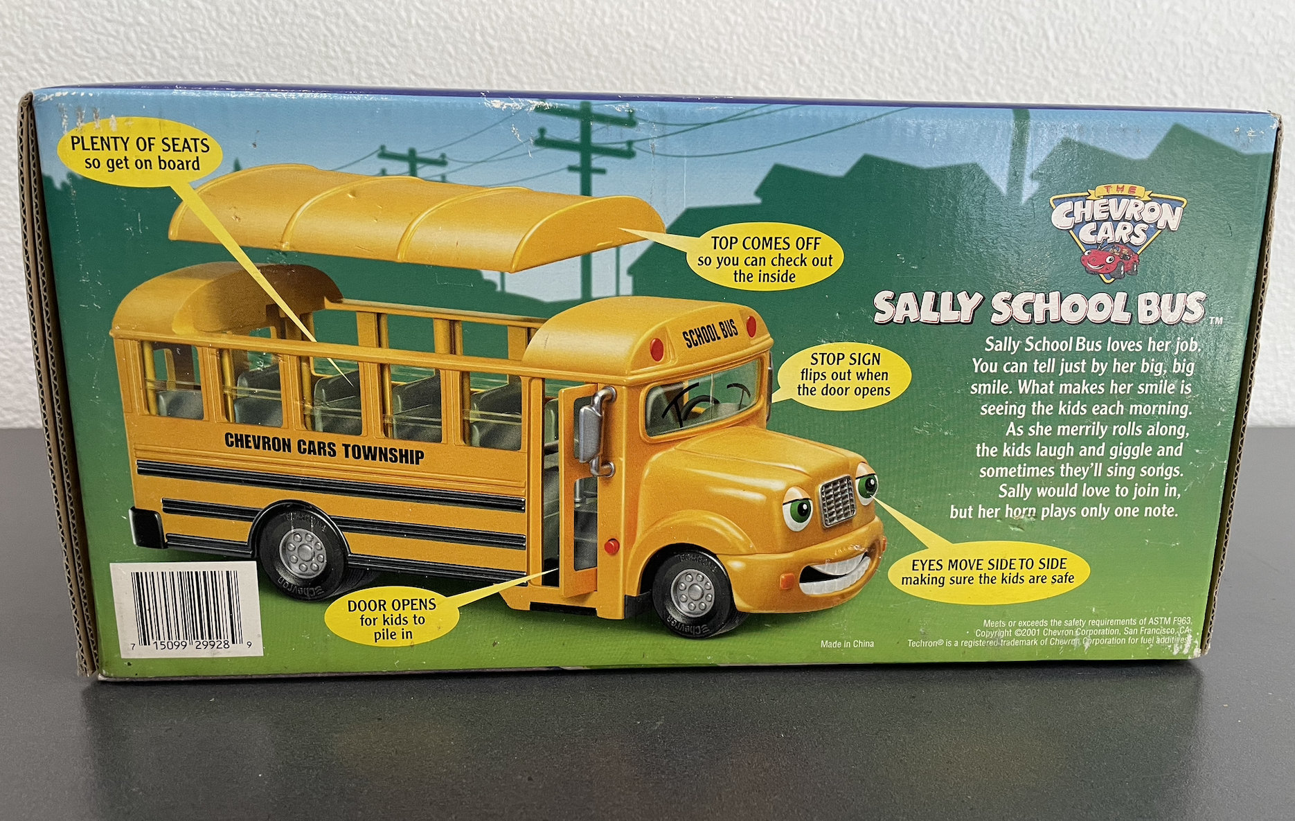 2001 the Chevron Cars | Sally School Bus | Techron | Collectible