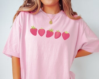 Strawberry Tshirt, Cute Berry Aesthetic Shirt, Cottagecore T-Shirt, Comfort Colors Summer Tee, Fruit Market Gift, Womens Shirts, Berries