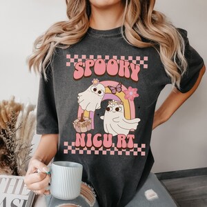 Maglietta di Halloween per terapista respiratorio NICU, maglietta RT spettrale, maglietta per terapia polmonare registrata fantasma, felpa Future RT, regalo stagionale