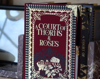 Corte de Espinhos e Rosas, de Sarah J. Maas | Edições Especiais Reencadernadas à Mão