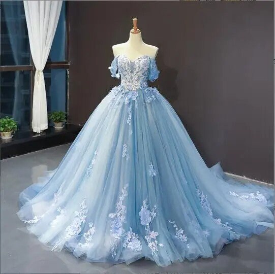 Elegant light top blue dress
