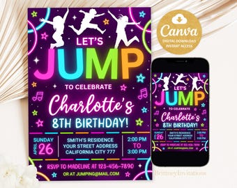 Puede incluir: Texto en rosa neón, verde y azul sobre un fondo morado oscuro que dice "Let's Jump to Celebrate Charlotte's 8th Birthday!" con una silueta de niños saltando la cuerda. La invitación incluye la fecha, la hora y la ubicación de la fiesta. Se muestra una versión más pequeña de la invitación en la pantalla de un teléfono inteligente.