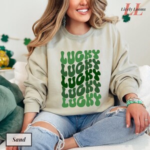 Groovy retro luck St. Patrick&#39;s Day sweatshirt Cute green shirt Modern women Irish pullover Festive green tee St. Paddy&#39;s Day shirt Fun gift