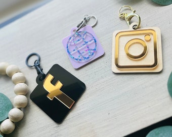 Custom QR Code Key Chain, Social Media, Instant Payment, QR keychain, Acrylic Keychain, Unique Gift, Business Networking