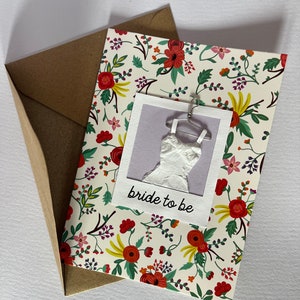 Carte de douche nuptiale florale Polaroid été faite main (intérieur vierge) - Blanc