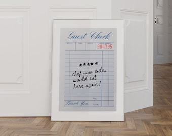 Könnte beinhalten: Ein gerahmter Druck eines Restaurant-Gästechecks mit einer Fünf-Sterne-Bewertung und der handschriftlichen Nachricht "Koch war süß, würde hier wieder essen!"