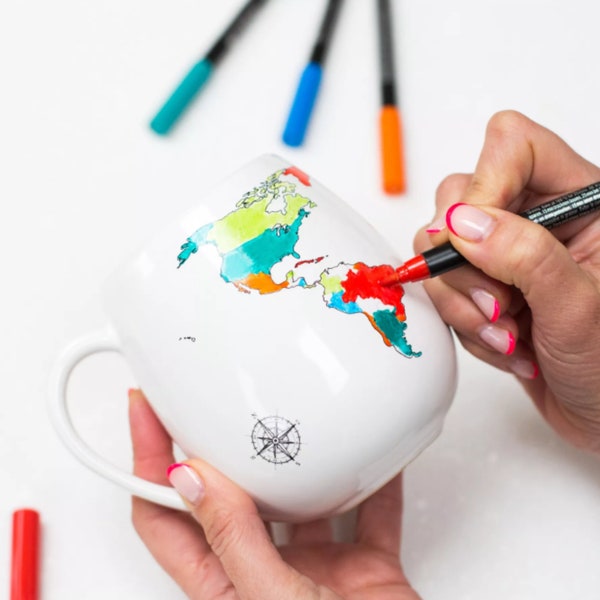 Tasse de Voyage à Colorier - Souvenirs du Monde avec Stylos Céramiques