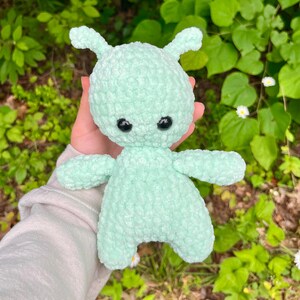 Crochet Alien