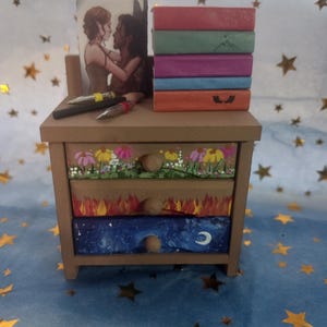 ACOTAR mini dresser