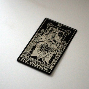 Carta de Tarô de Metal - O Imperador