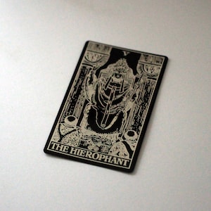 Carta de Tarô de Metal - O Heirofante