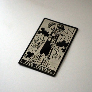 Carta del Tarot de Metal - La Torre