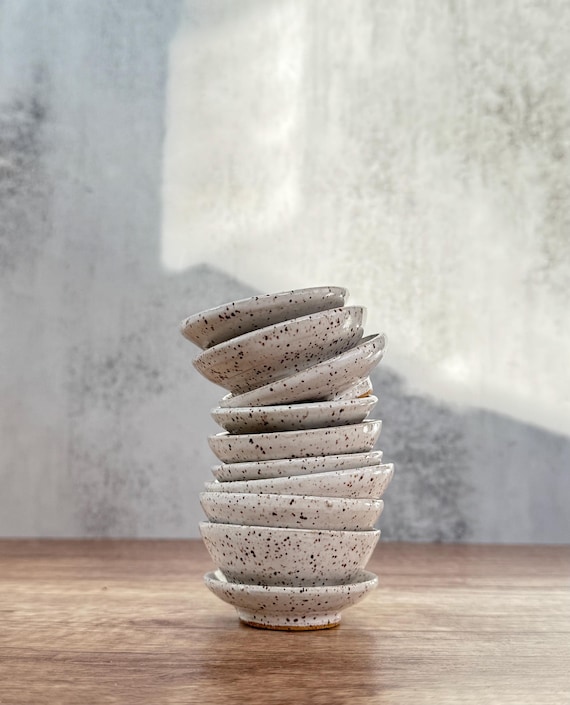 Handmade Ceramic Ring Dish: Modern Speckled Jewelry Holder