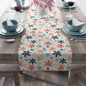 Coastal Starfish Table Runner, Coastal Winter Decor, Housewarming Gift, Wedding Table Decoration, Kitchen Accessory