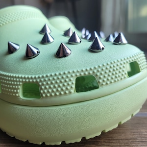 Spikes croc charms. Gunblack Stud charm. Spikes Shoe Charm. Plastic spikes. Short. Gift ide for him | Gift for her | Unique gift