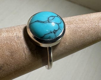 Natural Turquoise Stone Silver Ring/925 Sterling Silver Ring/Round Blue Turquoise Ring/Everyday Wear/Boxed Gift/Woman Ring/Handmade in USA.