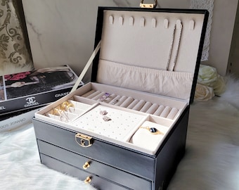 Personalized Jewelry Box with Name in Vegan Leather Jewelry Box Large Jewelry Organizer for Women and Girls Personalized Gift