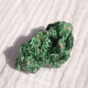 Raw African Malachite Stone (35.36 grams): Natural Green Healing Crystal
