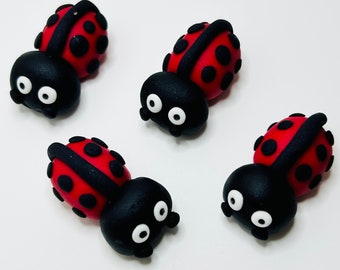 6x Edible fondant icing ladybird ladybug cake cupcake toppers - 4 pack party