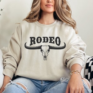Texas Sweater,Rodeo Longhorn Crew Neck, Longhorn Sweater, Texas Gift, Bullhorn Sweater Boho Cow Skull Wild West Retro Wild West Rodeo