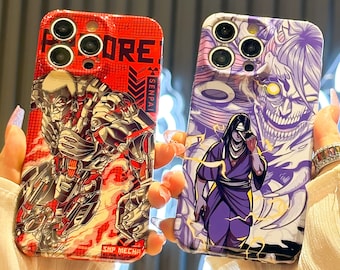 Könnte beinhalten: Zwei Handyhüllen mit unterschiedlichen Designs. Die erste Hülle ist rot mit einem Roboter und dem Text "Senpai Shop Mecha". Die zweite Hülle ist lila mit einem Anime-Charakter und dem Text "ORE".