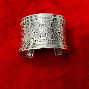 925 Sterling Silver Cuff Bracelet