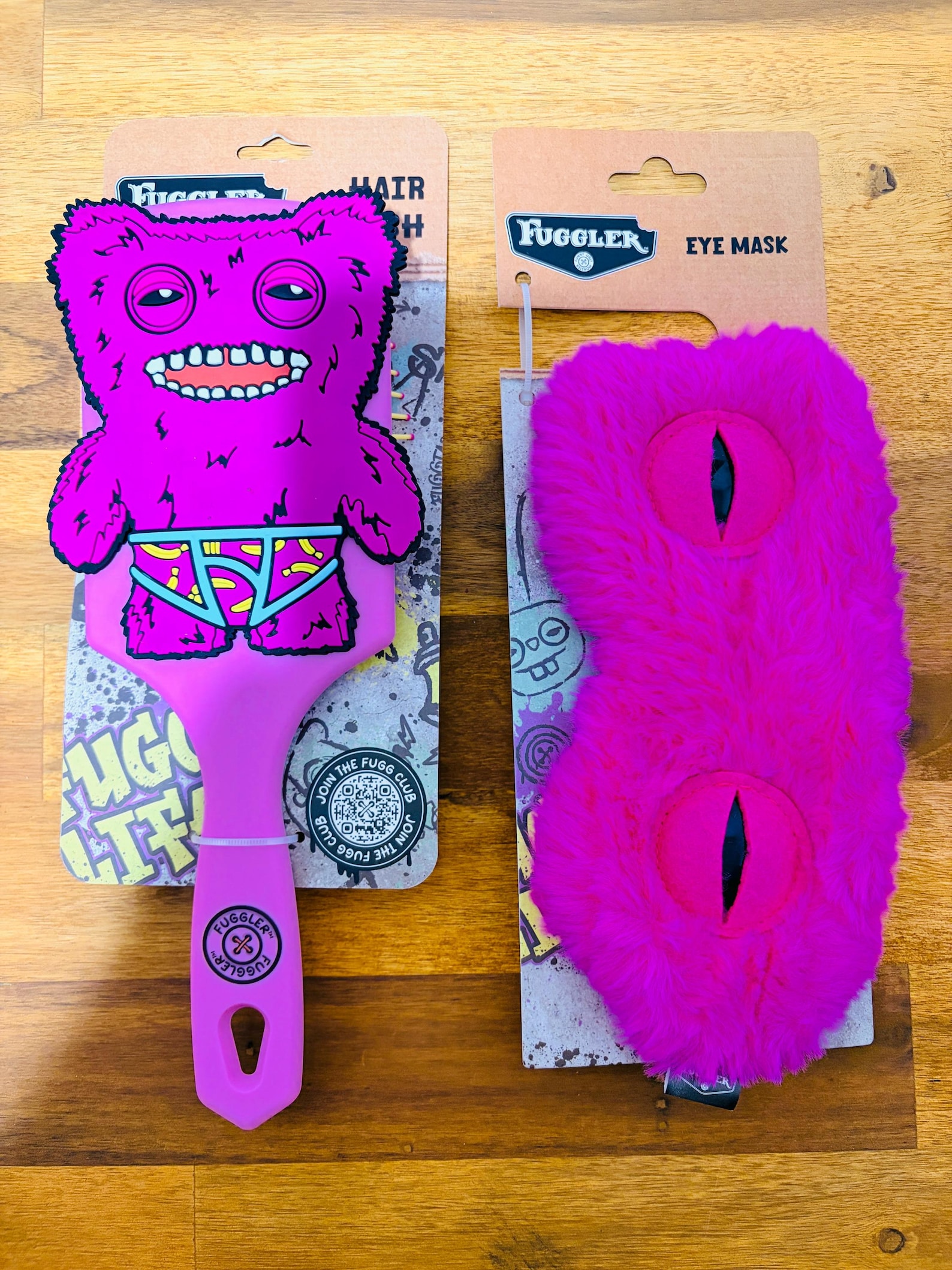 Help Button Mask Fuggler - Mr Buttons - Hair Brush and Sleeping Mask Pack! Beauty Pack ...