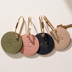 Embossed Round Circle Leather Keychain (Initials) - Personalized Genuine Nappa Leather Monogram Bag Charm Gift for Mom, Graduation Gift