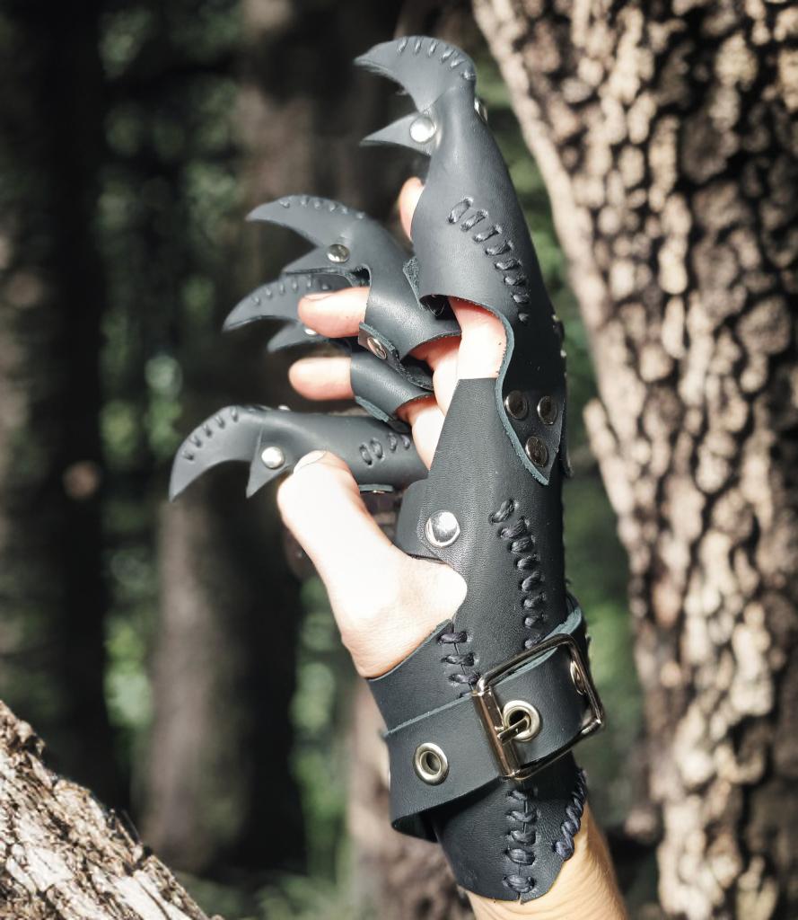 ウルフクロー コスプレ　小道具 プラスチック製　武器　アクセサリー ウルフクロー コスプレ 小道具 プラスチック製 武器