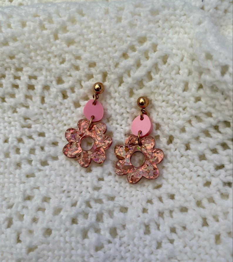 Forget me not earrings Pink daisy earring