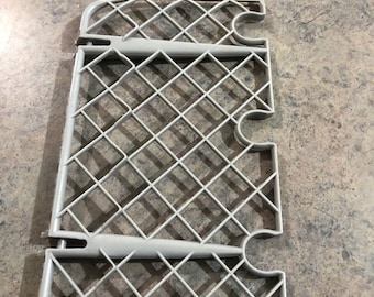 Fisher & Paykel DD603 DD605 dishwasher - Fold down Cup Rack LEFT BACK 526374 (BX-20)