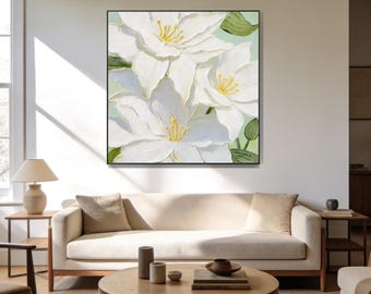 Cuadro floral blanco, lienzo con textura floral, decoración de pared verde suave, obra de arte botánica minimalista.