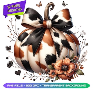 Op de afbeelding: Een decoratieve pompoen met een koeienhuidpatroon, met een grote zwarte strik en herfstkleurige bloemen. Er zijn ook vlinders en de tekst "12 FREE DESIGNS" aanwezig. De pompoen is een PNG-bestand met een transparante achtergrond.
