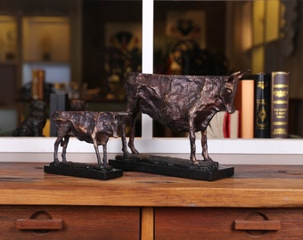 Unique Resin Bull Figurine - Quirky Desk Decor, Creative Office Accessory, Perfect Gift for Coworkers