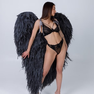 Black fluffy wings.  Large black wings for photo shoots. Angels and Demons wings. Costume with handmade wings for cosplay.