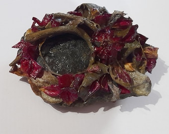 Handmade base for candle or tealight, black stone with dried flowers and aloe