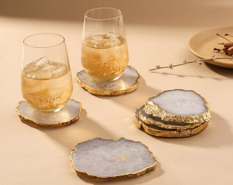 Dessous de verre en agate blanche naturelle, sous-verre plaqué or, cadeau pour elle lui, vaisselle café déco maison, sous-verre en cristal unique tranche d'agate