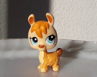 Vintage 2009 rare Hasbro Littlest Pet Shop beige llama #1460 collection item authentic pre-owned