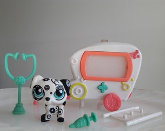 Vintage 2009 Hasbro Littlest Pet Shop set Ambulance + Dalmatian dog #1613 + accessories Rare Authentic pre-loved