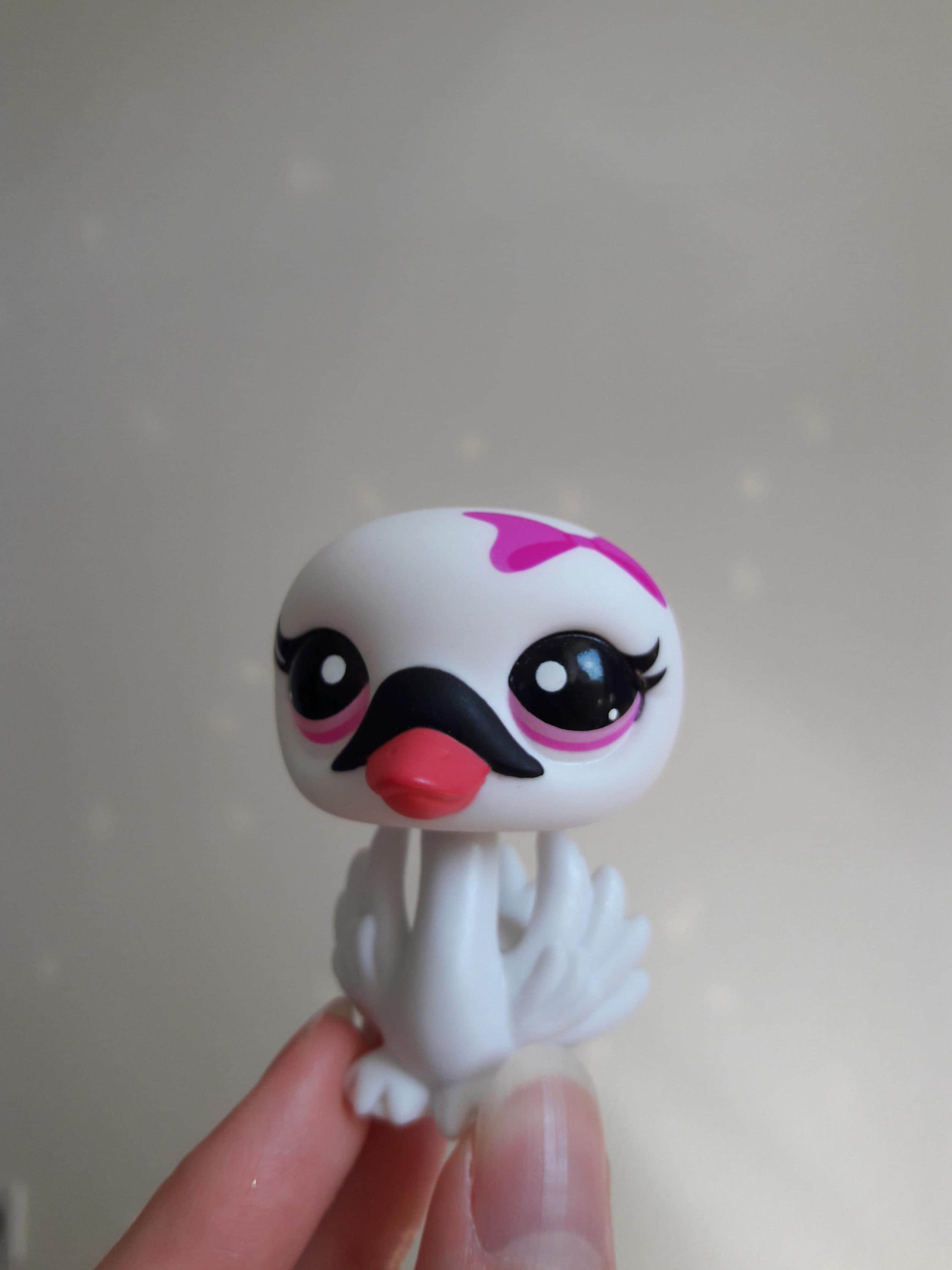 Littlest Pet Shop Playful Swan in a Bird Bath Pets - UK