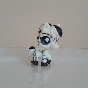 Vintage 2006 Hasbro Littlest Pet Shop blau gemusterte Postkarte Haustiere Zebra #903 Seltenes Sammlerstück