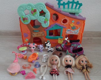 Vintage Hasbro Littlest Pet Shop Orange Clubhouse Playset with Pets, Blythe dolls and Accessories LPS