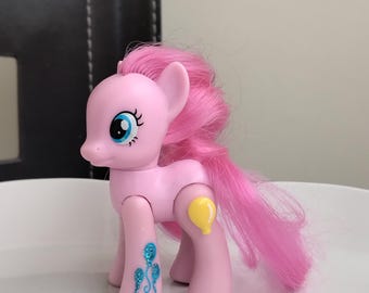 Hasbro 2012 My Little Pony - Pinkie Pie - G4 Crystal Princess Celebration Crystal Motion MLP figure